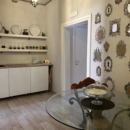 Palazzo Monna *